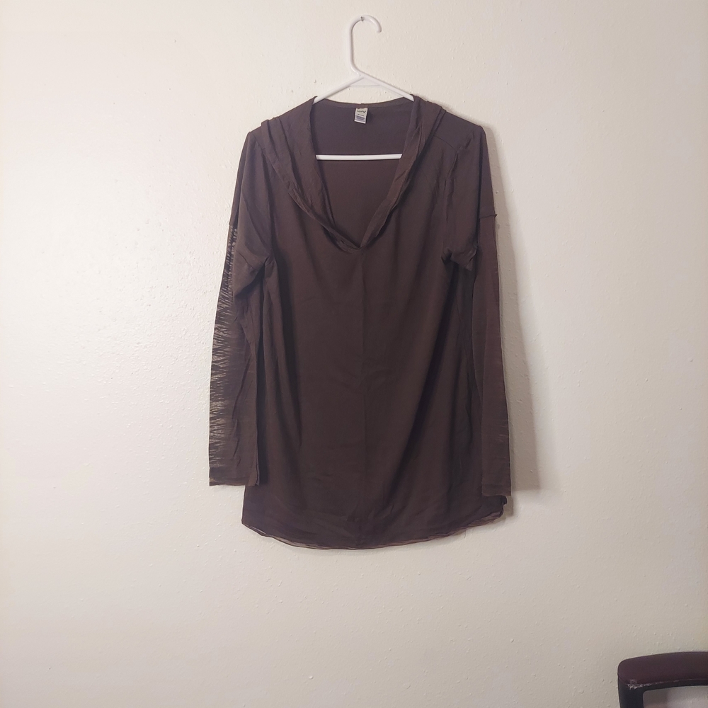 Kavio Brown Women's Hoodie